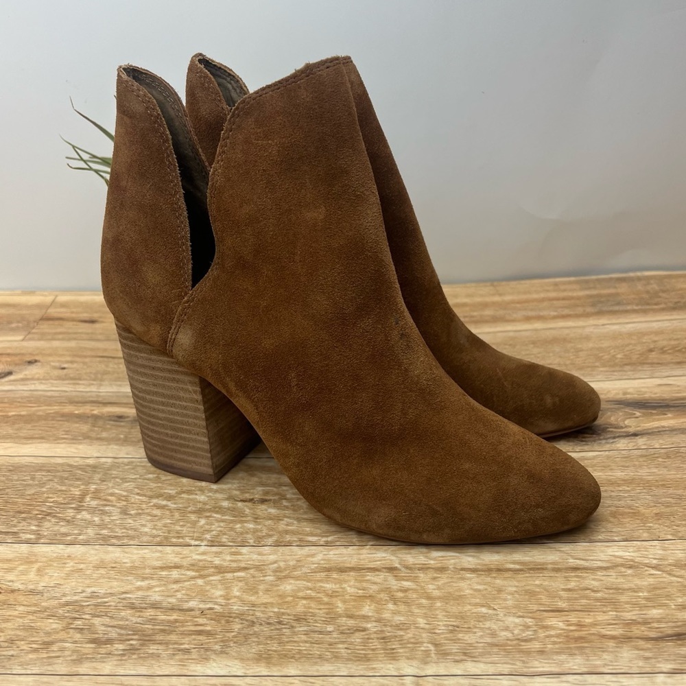 Steve Madden
Rookie Bootie sz 9.5